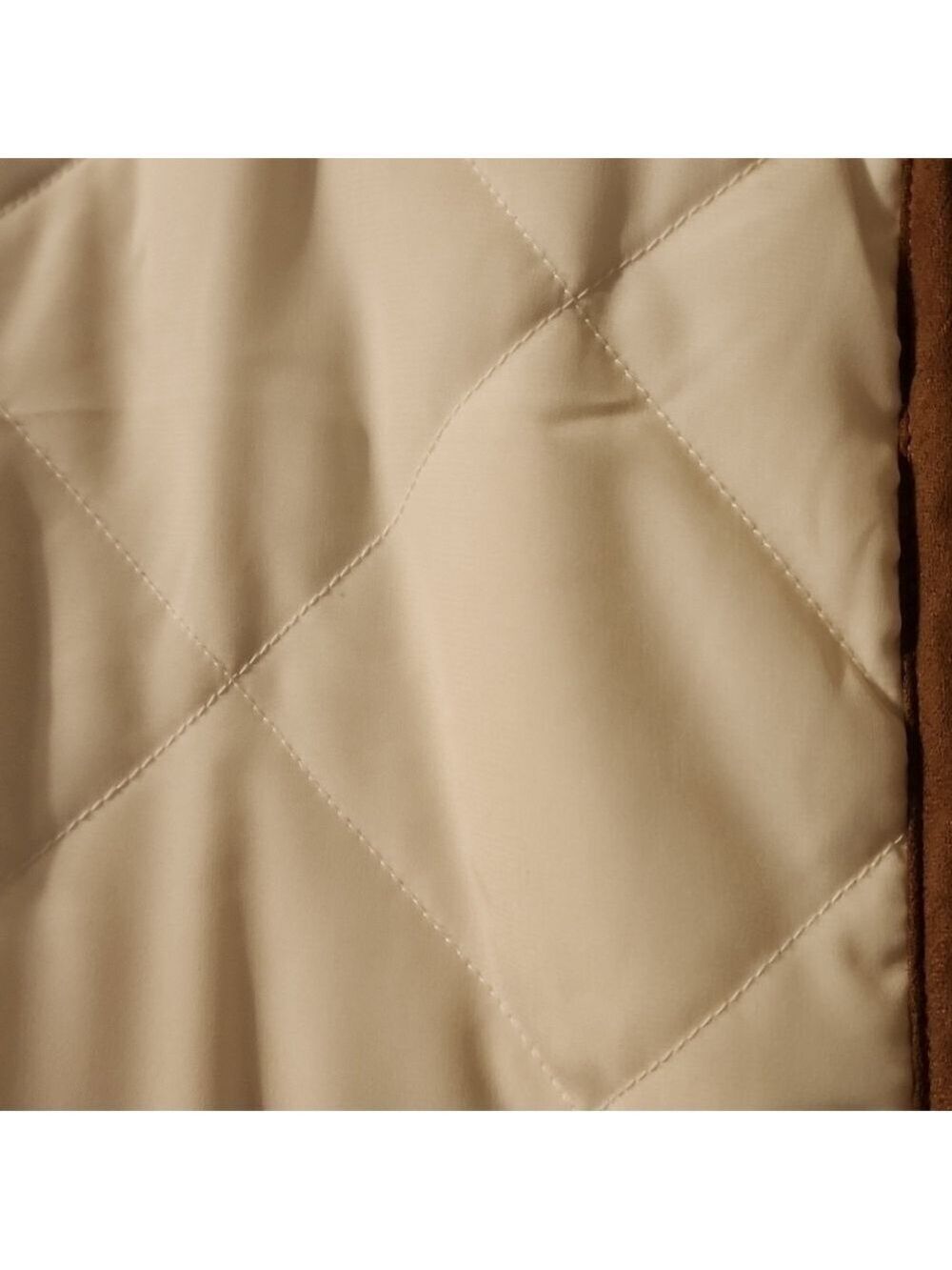 Puff Vest - Picture 2 of 4